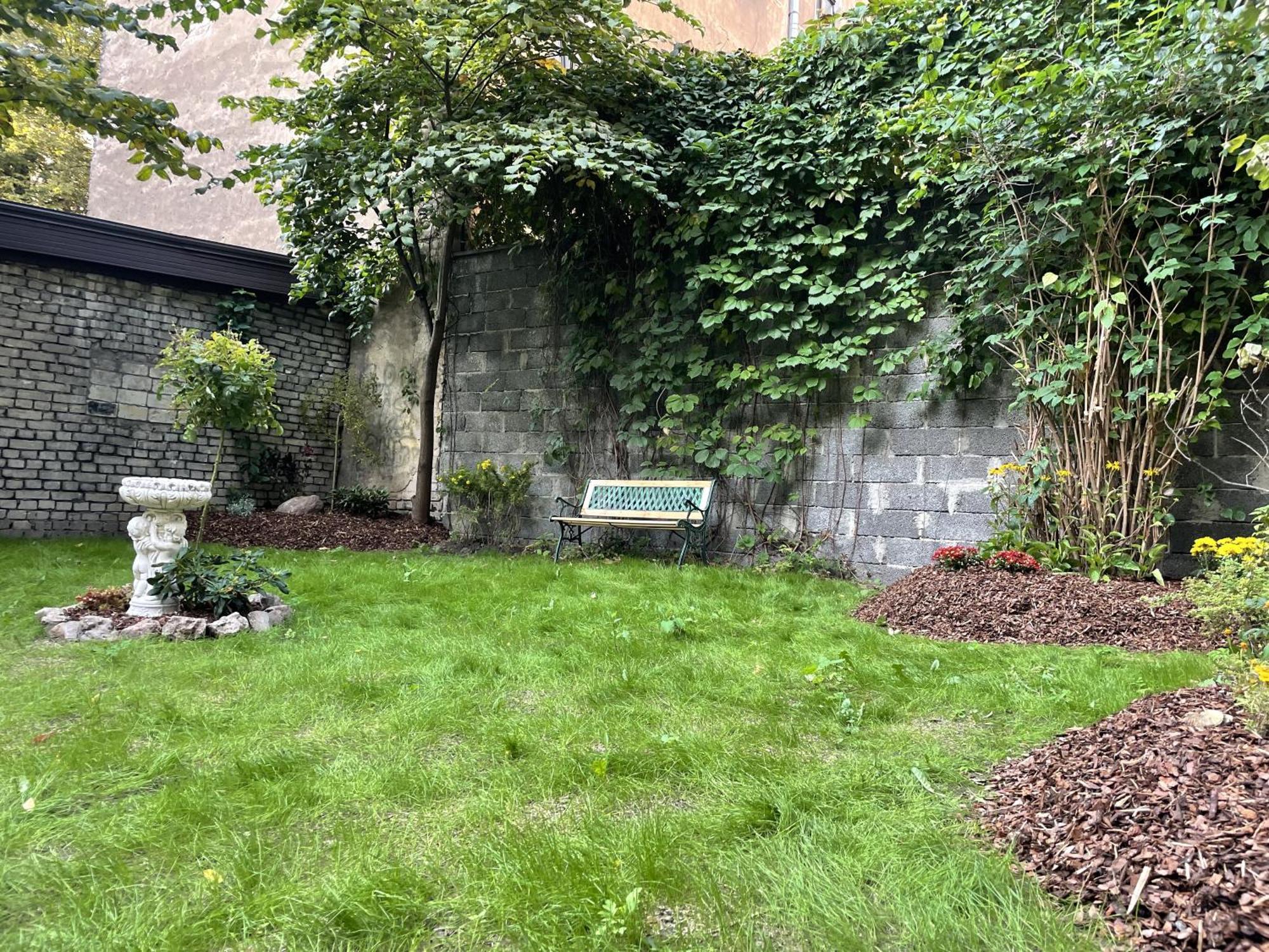 Pristine 1Br Apt In City Center W/ Patio And Parking Рига Экстерьер фото