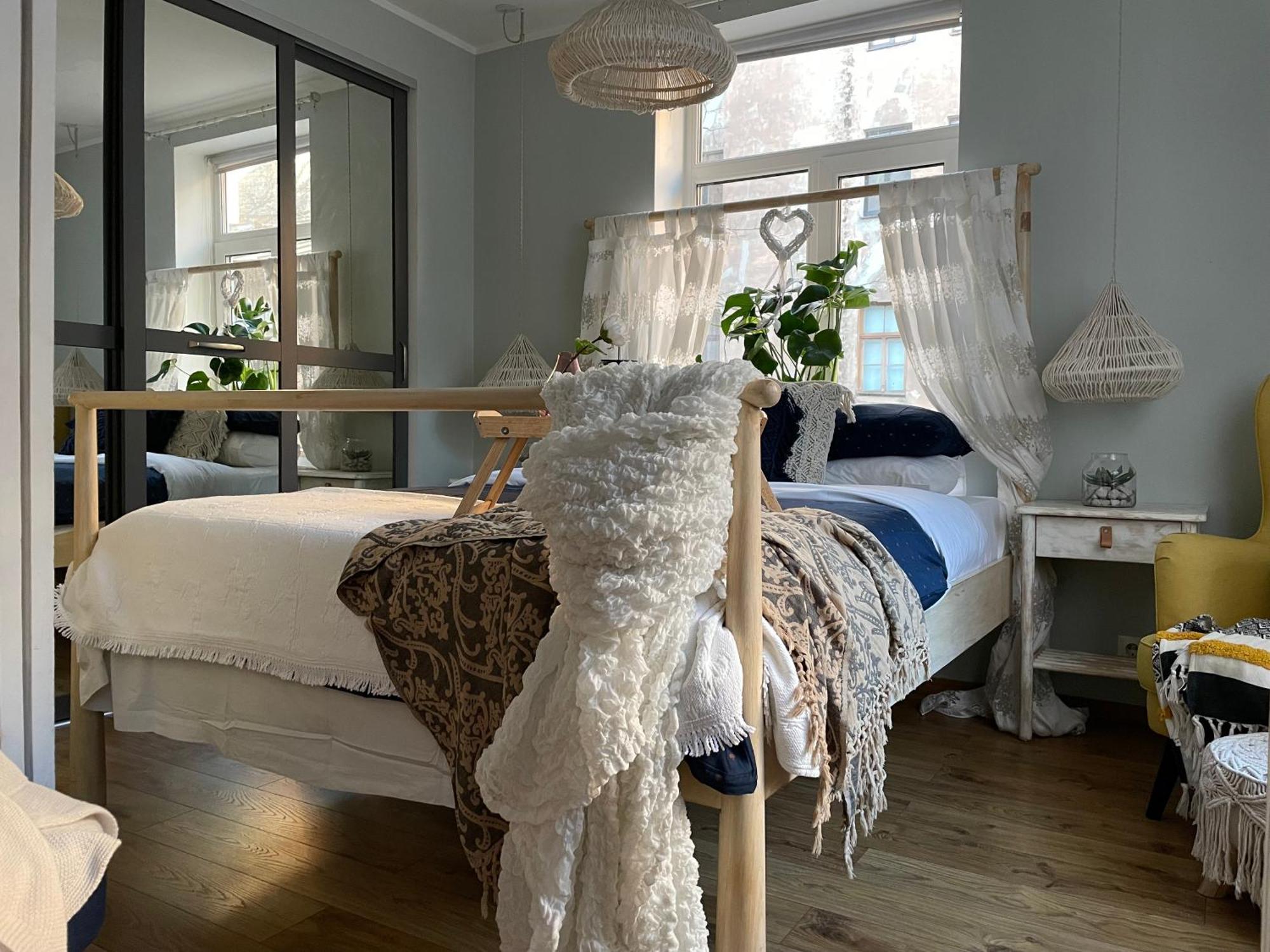 Pristine 1Br Apt In City Center W/ Patio And Parking Рига Экстерьер фото